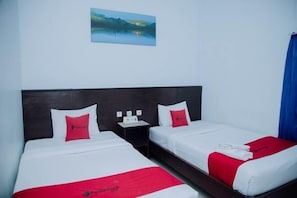 Room - RedDoorz @ Hening Homestay (Gunung Sari)
