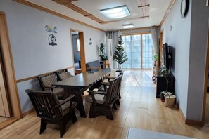 Ảnh chưa phân loại, 2 trong số 102 ảnh, nút