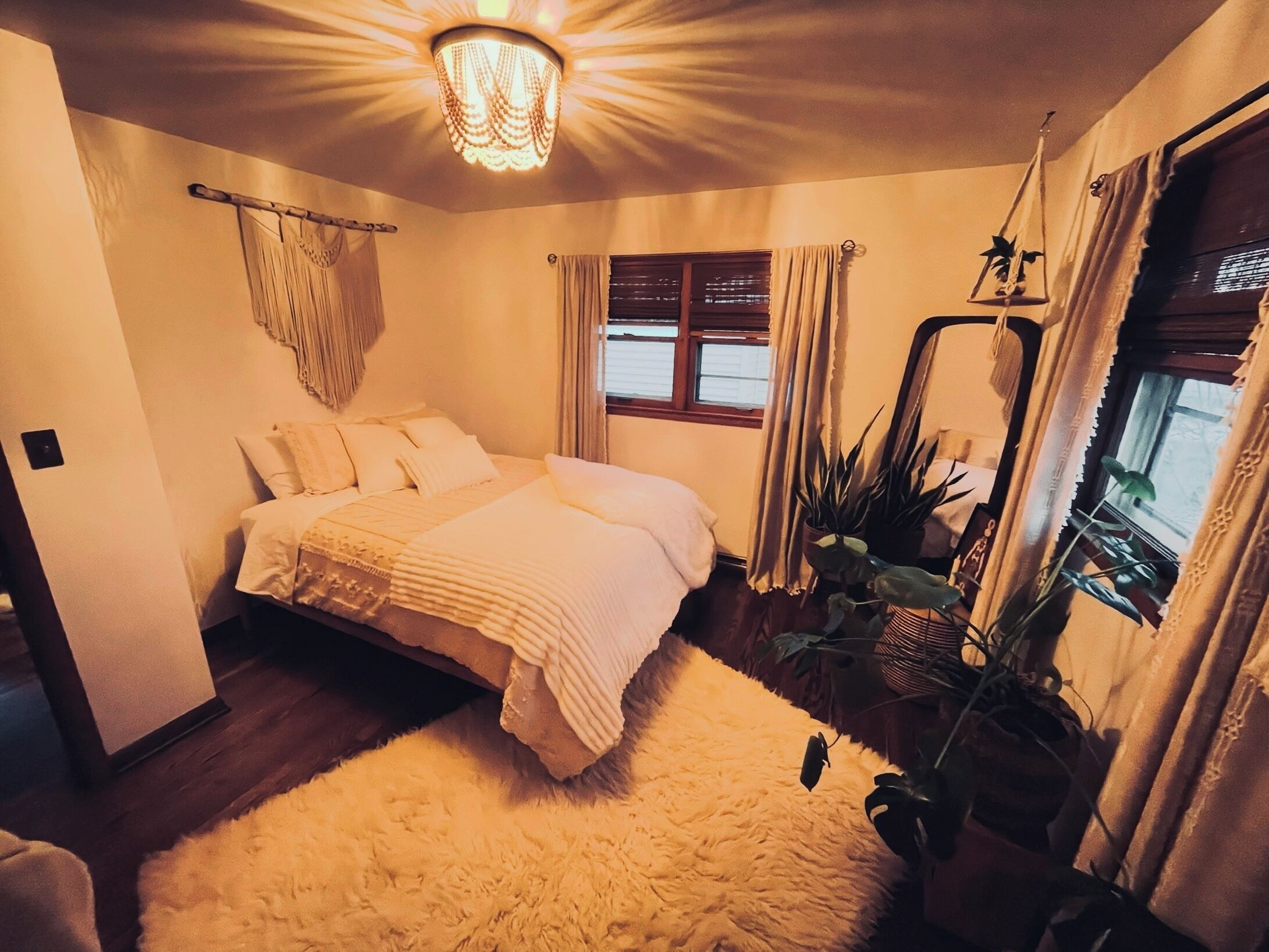 3 bedrooms, desk, iron/ironing board, free WiFi