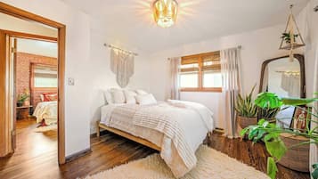 3 Schlafzimmer, Schreibtisch, Bügeleisen/Bügelbrett, kostenloses WLAN