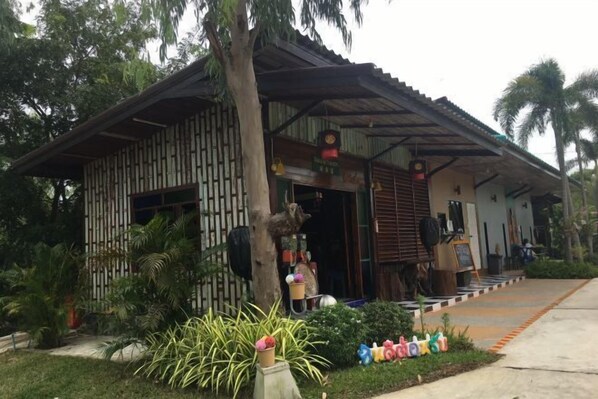 Exterior - Ing Mae La Resort (In Buri)