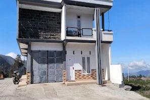 Unclassified image, 2 of 6, button - Homestay Semesta Bromo (Sukapura)