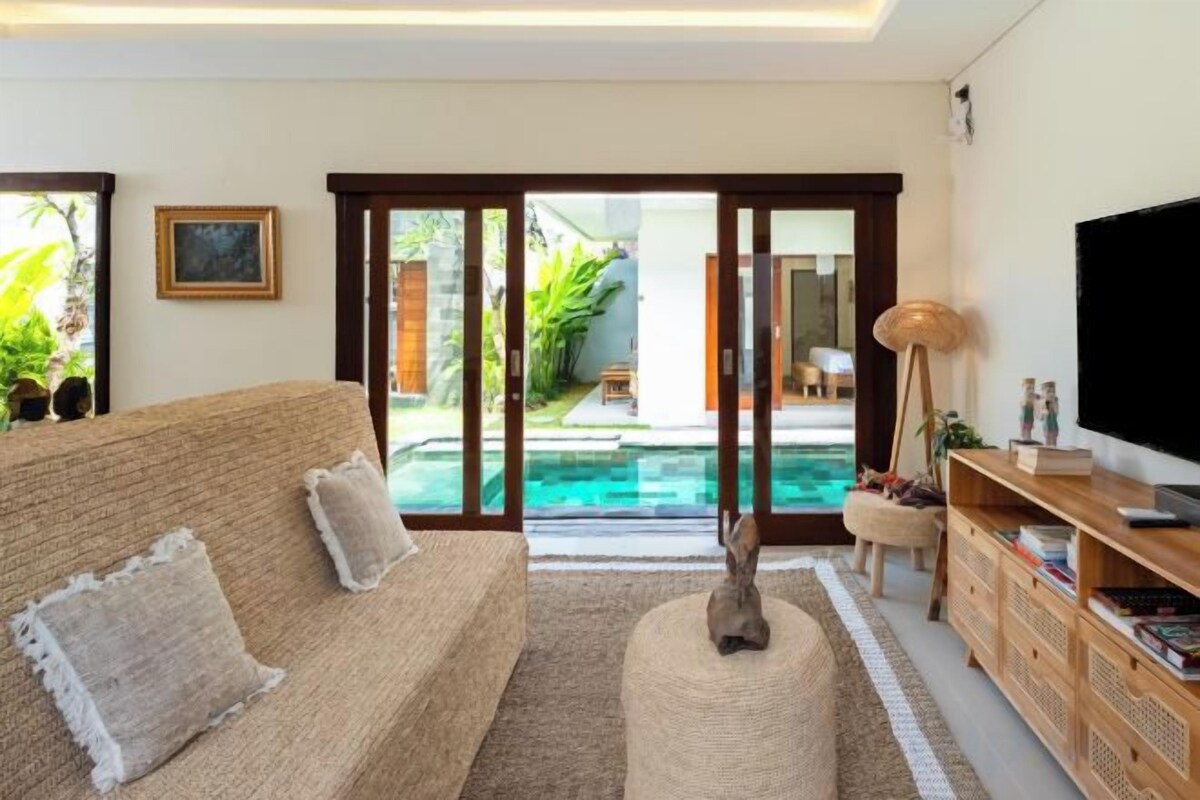 2-bed Room