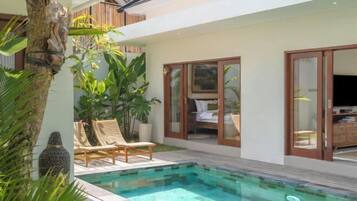 Kolam renang outdoor