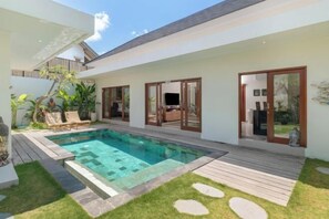 Outdoor pool - Villa Lange 2 (Bali)