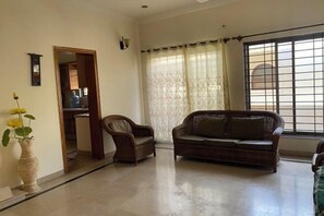 Interior - Costco Chinese Hotel (Islamabad)