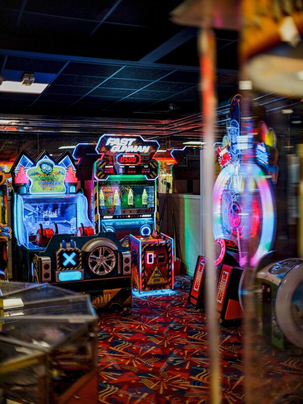 House, 2 Bedrooms | Game room