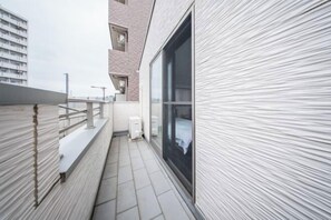 الإطلالة من المنشأة