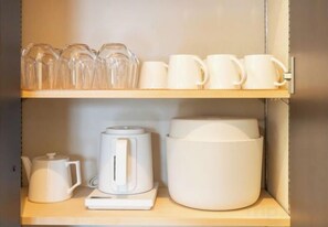 Coffee and/or coffee maker - 10 Min Walk to Ikebukuro Station 4BR Private House 3 Min to Kanamecho Sleeps 8 (Tokyo)