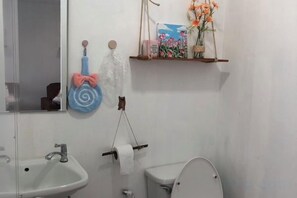 Bathroom - Grandmaaoi House (Phu Pha Man)