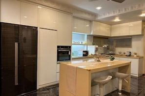 Private kitchen - Melodies Castle Homestay (Johor Bahru)