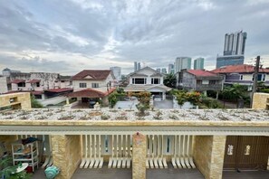 Unclassified image, 3 of 31, button - Melodies Castle Homestay (Johor Bahru)