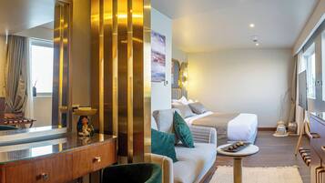 In-room safe, desk, laptop workspace, iron/ironing board