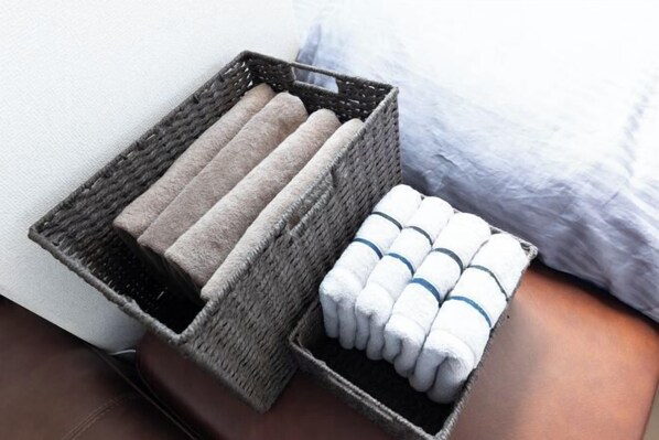 Room - 2 stops to Shinjuku, 7 minutes to train station, for families and couples, close to Tokyo City Hall (Tokyo)