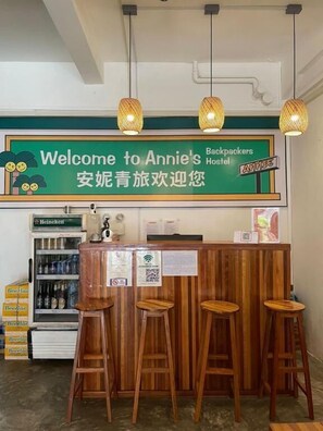 Lobby - Annie Backpacker Hostel (Vientiane)