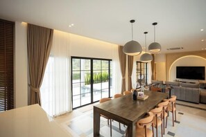 Dining - Tierra en Sierra (Pak Chong)