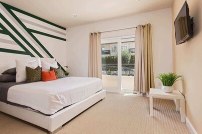 Stylish Home | Prime Location + Top Amenities