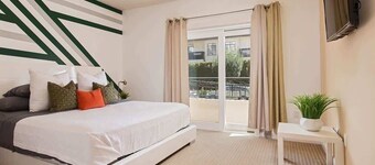 Stylish Home | Prime Location + Top Amenities