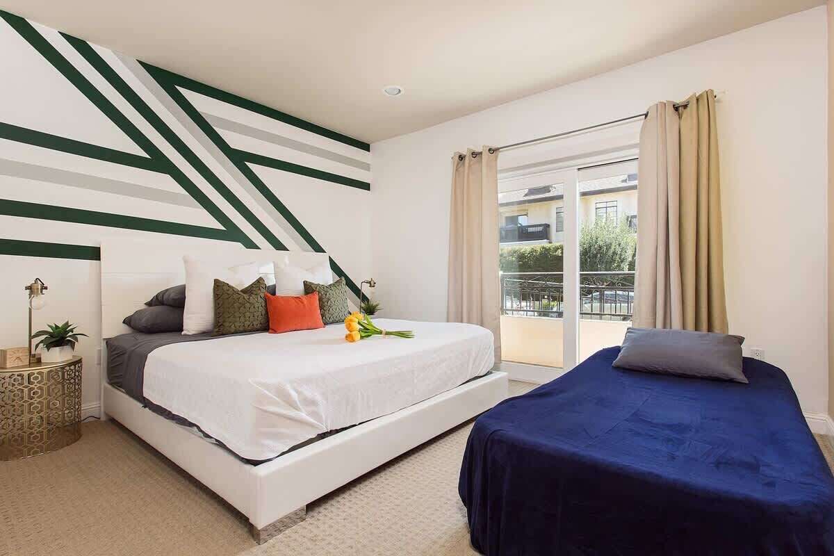 2 habitaciones, tabla de planchar con plancha, wifi y ropa de cama 