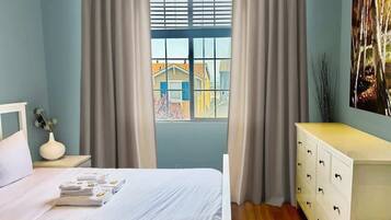 Iron/ironing board, WiFi, bed sheets