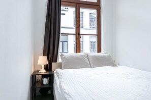 3 chambres, bureau, Wi-Fi, draps fournis