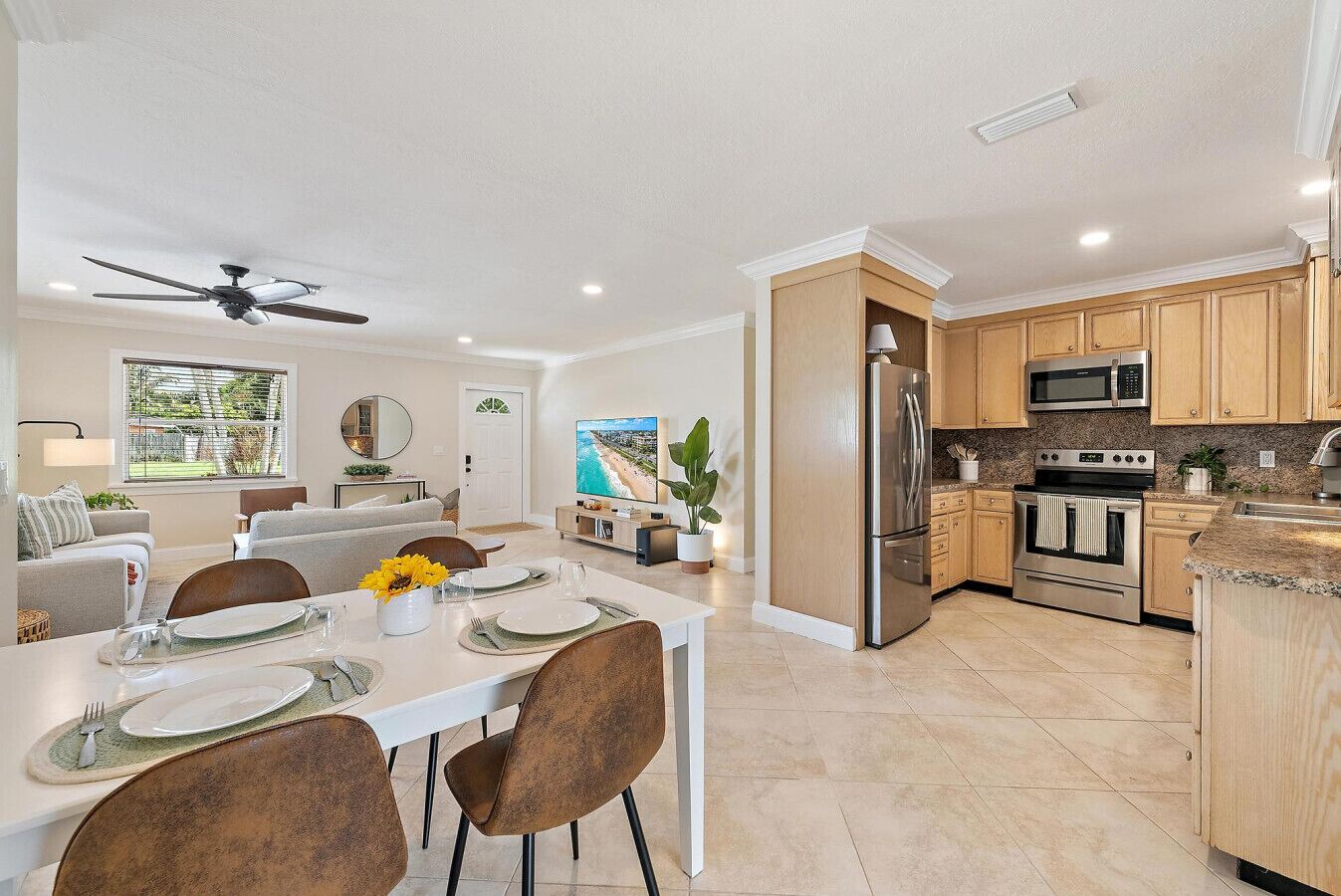 المنشأة من الداخل