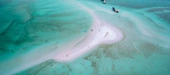 Leebong Island