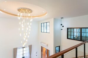 Interior - Luxury Private Pool Villa "Psalms 23 Residence @Huaikwang" (Bangkok)