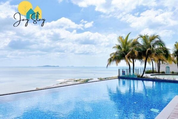 Room - SilverScape Melaka/ 3BR/ 6-10 pax/Bathtub/Seaview/ Infinity Pool/ Jonker St (Melaka)