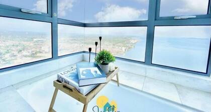 SilverScape Melaka/ 3BR/ 6-10 pax/Bathtub/Seaview/ Infinity Pool/ Jonker St