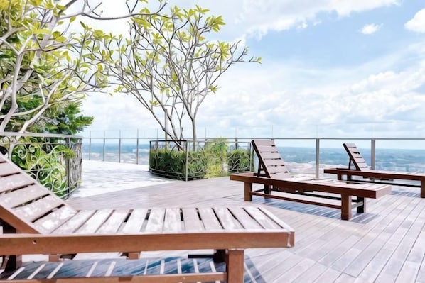 Unclassified image, 1 of 6, button - SilverScape Melaka/ 3BR/ 6-10 pax/Bathtub/Seaview/ Infinity Pool/ Jonker St (Melaka)