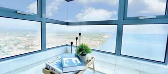 SilverScape Melaka/ 3BR/ 6-10 pax/Bathtub/Seaview/ Infinity Pool/ Jonker St