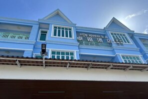 View from property - zhuo' bo hotel (Ta Khmau)