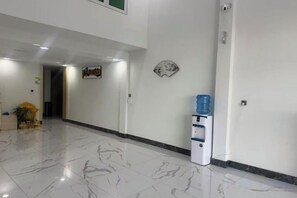 Unclassified image, 4 of 22, button - zhuo' bo hotel (Ta Khmau)