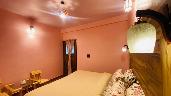 Deluxe Double Room | Free WiFi