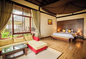 Bungalow, Garden View