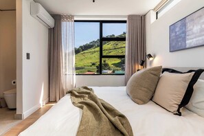 2 Schlafzimmer, Schreibtisch, Bügeleisen/Bügelbrett, WLAN
