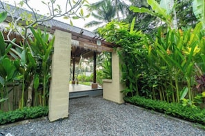 Unclassified image, 4 of 38, button - The Lanaya Villa (Bali)