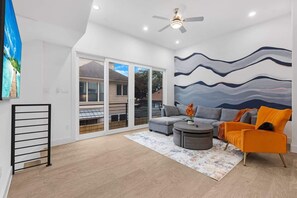 House | 6 bedrooms, Internet - Houston 6 Bedroom Home (Houston)