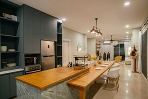 Dining - Private Pool Villa 6 Bedroom - Cloud Nine Villa (Chiang Mai)