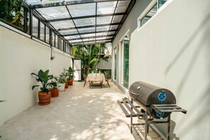 Unclassified image, 3 of 39, button - Private Pool Villa 6 Bedroom - Cloud Nine Villa (Chiang Mai)