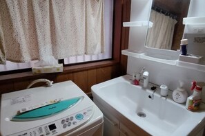 Unclassified image, 4 of 28, button - Cherry Blossom House (Saitama)