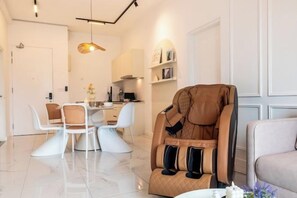 Unclassified image, 5 of 90, button - CUBIC BOTANICAL BY FEEL HOME (Kuala Lumpur)