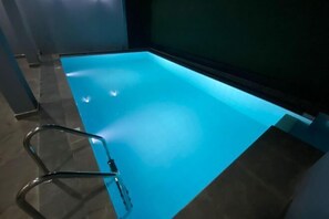 Outdoor pool - Nirosha Guest House (Galle)