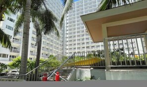 Property grounds - Shore Residences MOA staycation (Pasay)
