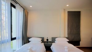 Ảnh chưa phân loại, 2 trong số 24 ảnh, nút