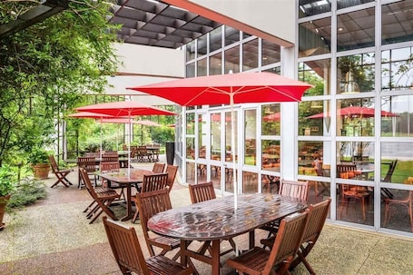 Terrasse/patio. Ibis Villepinte Parc Expos