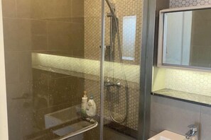 Bathroom - Bukit Bintang Lalaport Designer Studio KLCC View (Kuala Lumpur)