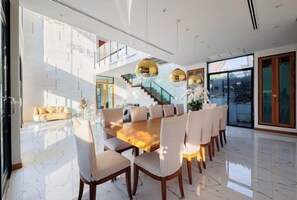 Unclassified image, 3 of 41, button - Luxury five-room pool villa (Bangkok)