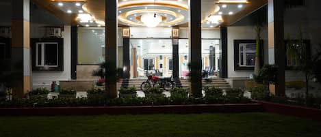 Fachada de la propiedad